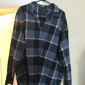 3XLT dark/ light blue plaid shirt.